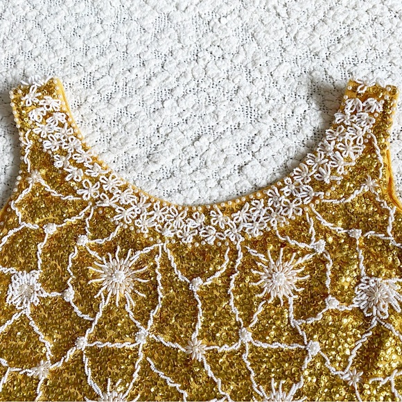 Vintage 1960s Mod Sequin Cropped Tank Cardell Made in Hong Kong, Gold White, S - Picture 2 of 8